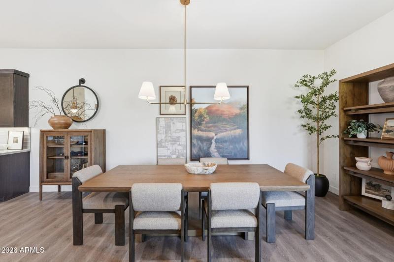 017_Dining Room