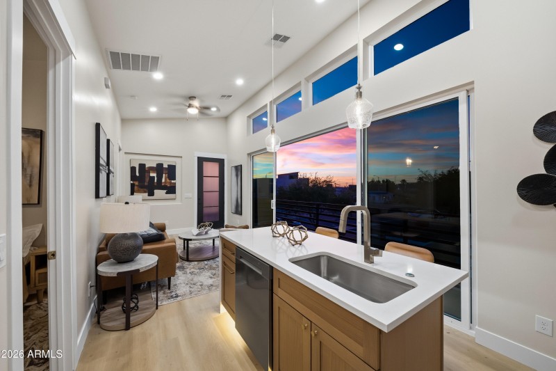 1115 S Montezuma Ave-61