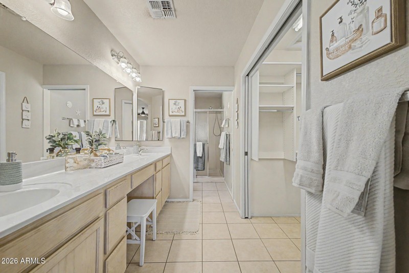 Main bathroom