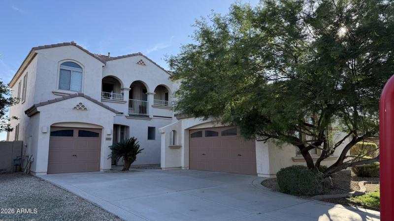 Spacious 3-Car Garage Exterior