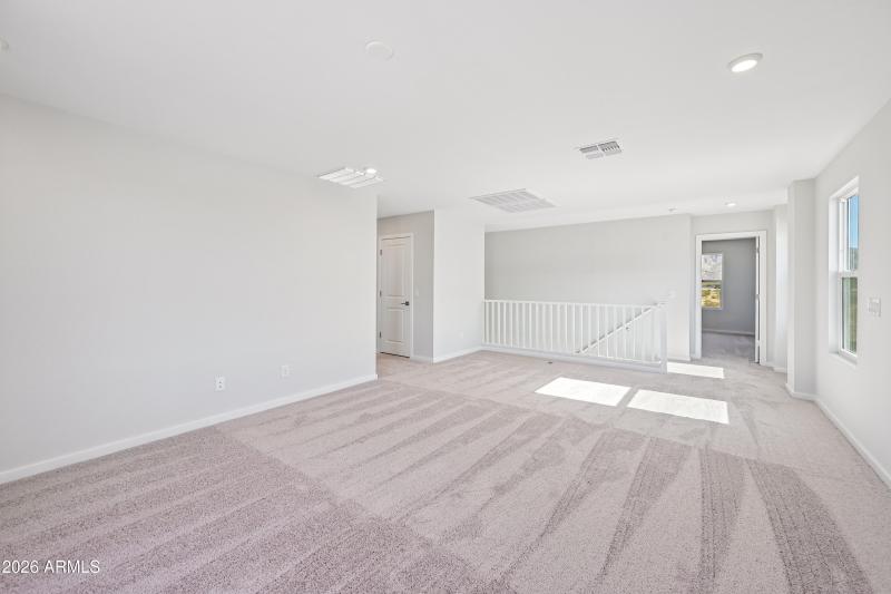 24_Nightingale_RV-O_New-Home-for-Sale-Su