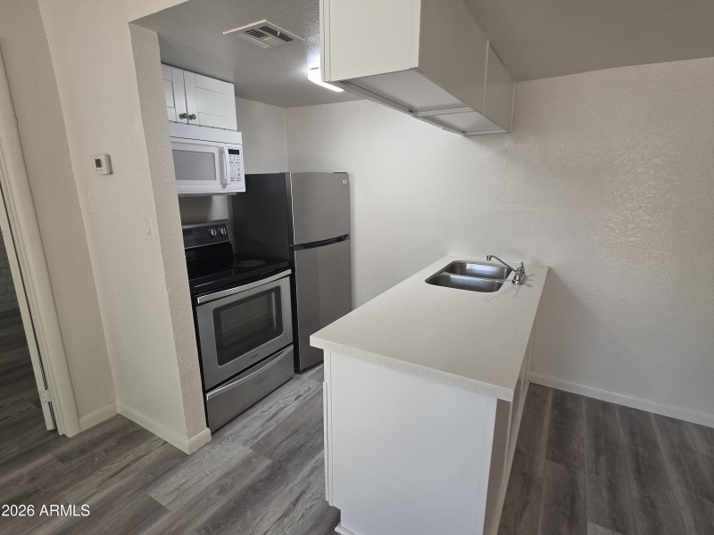 Unit 4 Kitchen