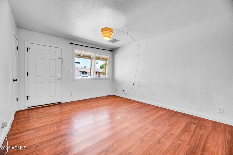 5-web-or-mls-3604 S Cutler Dr-5