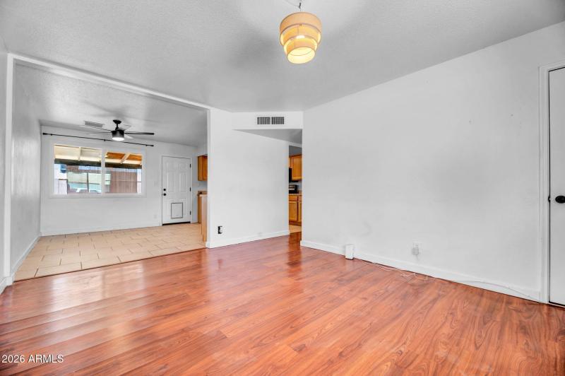 6-web-or-mls-3604 S Cutler Dr-6