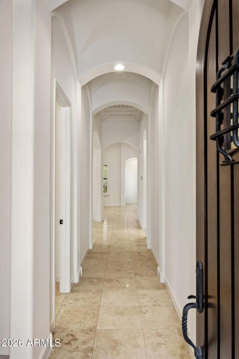 004_Front Entry