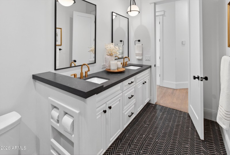 Guest Bath 1 2