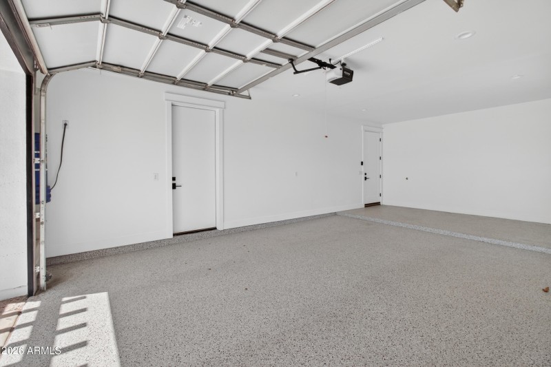 Garage 1 2