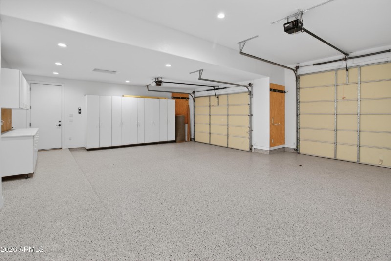 Garage 2 2