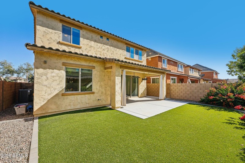 35-web-or-mls-N 89th Ln-035