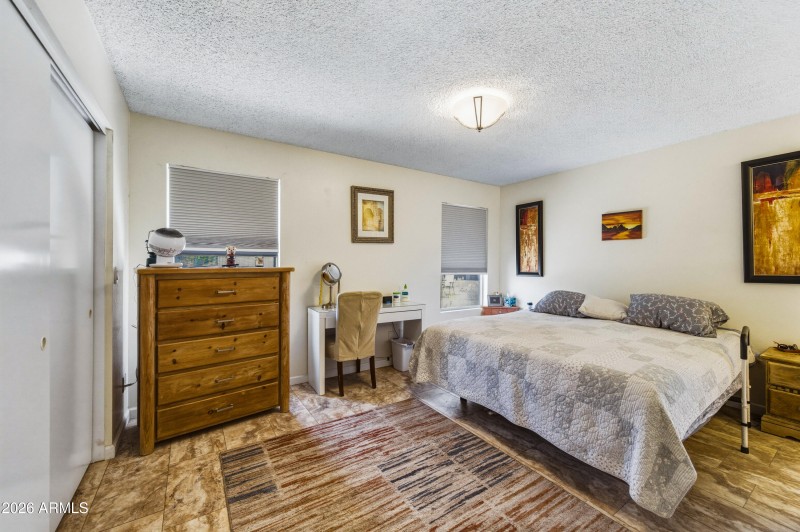 10020 S 46th Pl-200