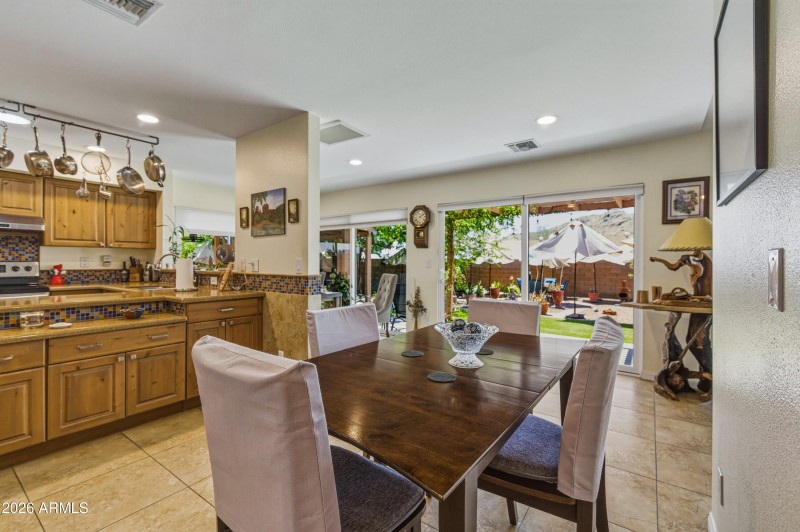 10020 S 46th Pl-208