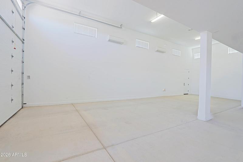 Garage 2