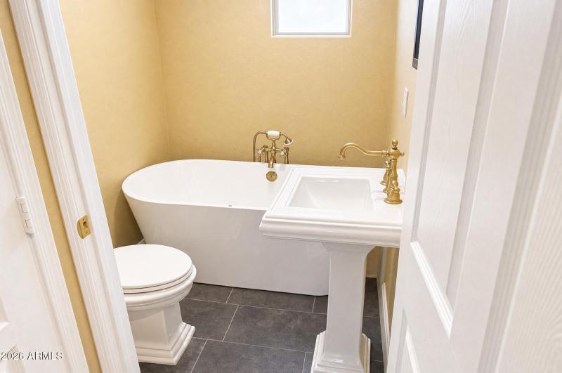 9-Tub