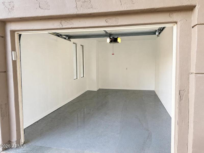 24-Garage-2