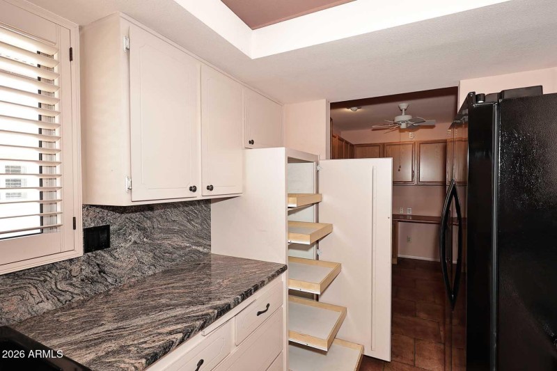 Kitchen-Pullouts
