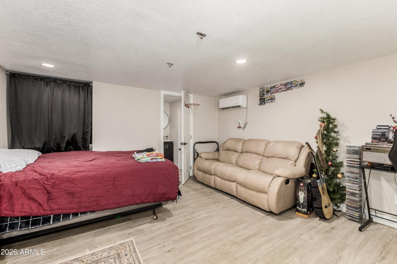 Studio Bedroom 1