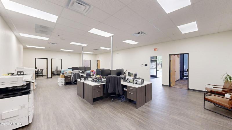 650-N-137TH-AVE-STE-120130-05012026_1738