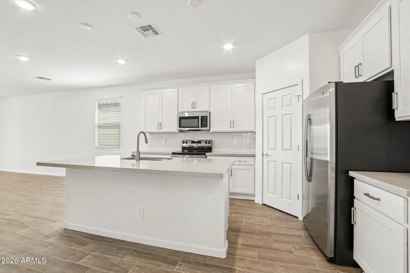 12-web-or-mls-Avenida del Sol W-S2005-01