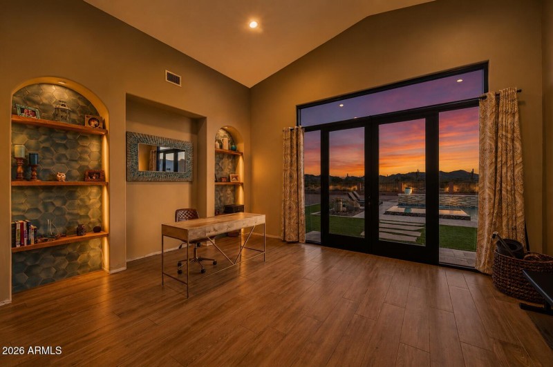 Owners Retreat At Sunset