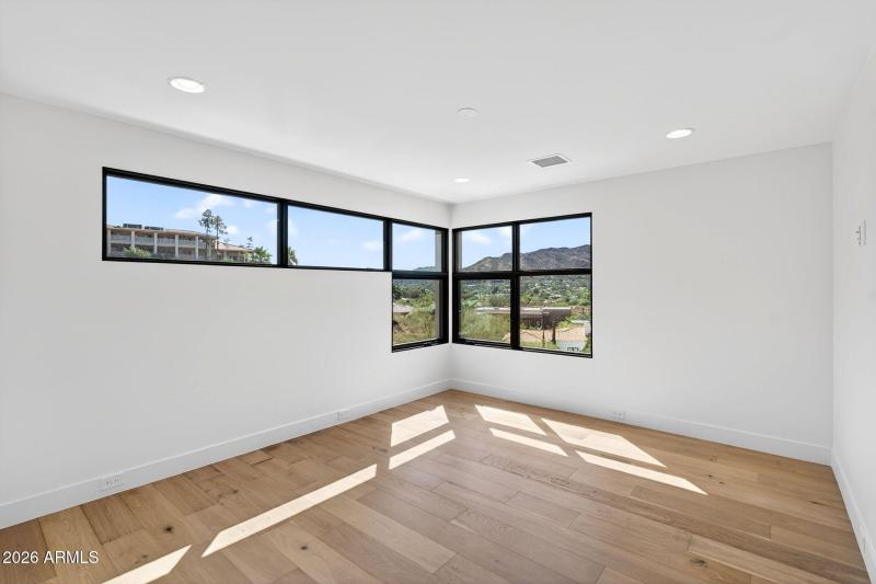West Upstairs Bedroom (2)