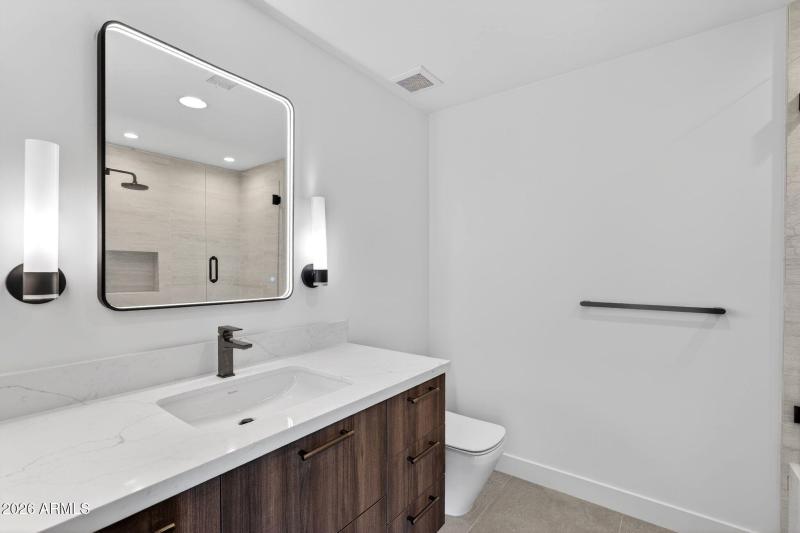 East Upstairs Bedroom En Suite Bathroom