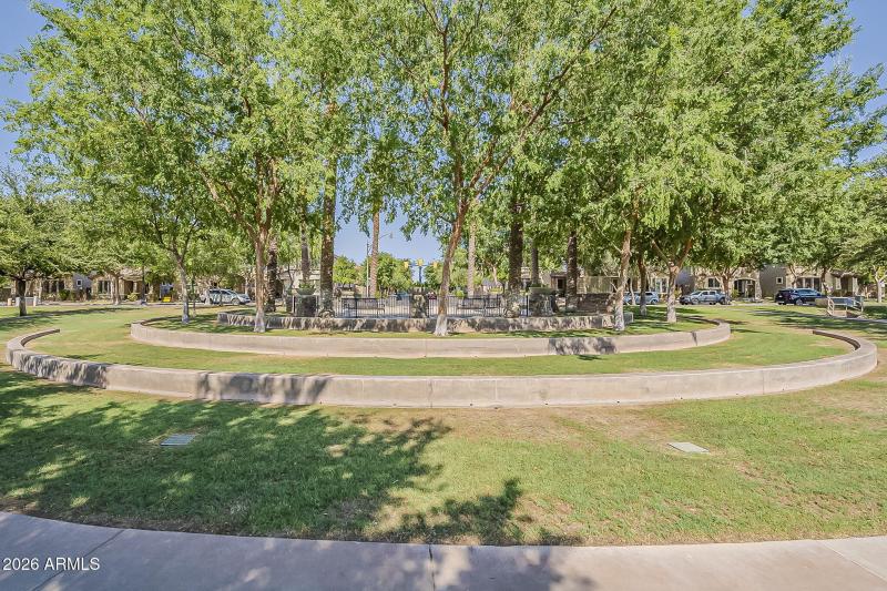 74-web-or-mls-Windsor Community-7