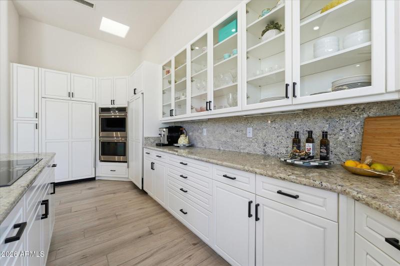 21-017-kitchen