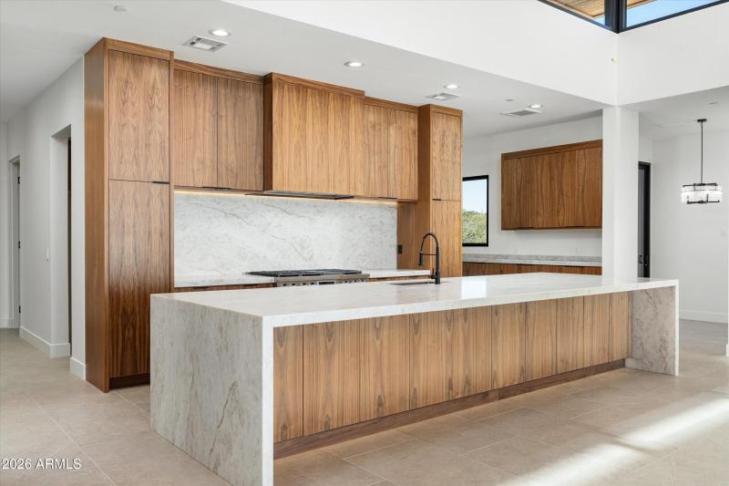 017_Kitchen
