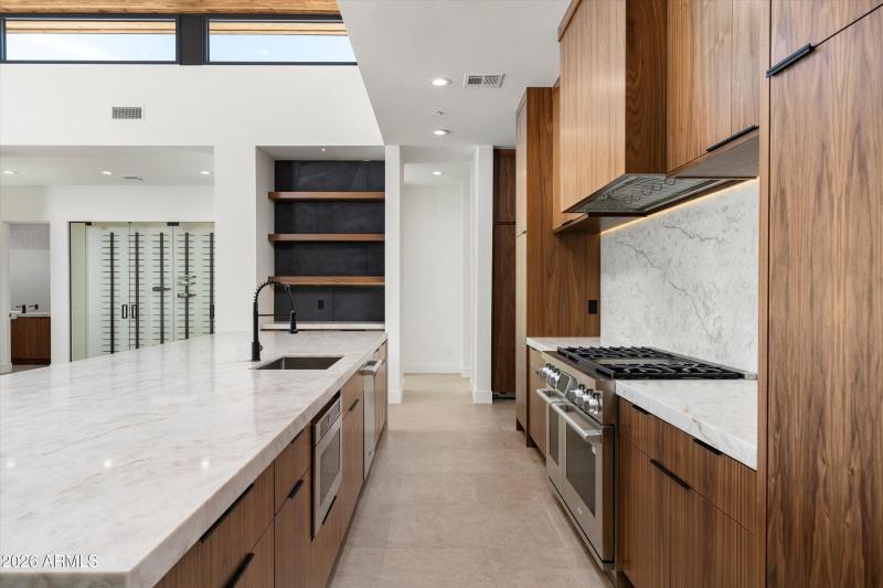 019_Kitchen
