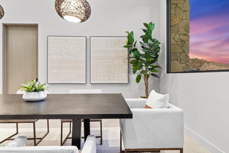 008_Dining Room