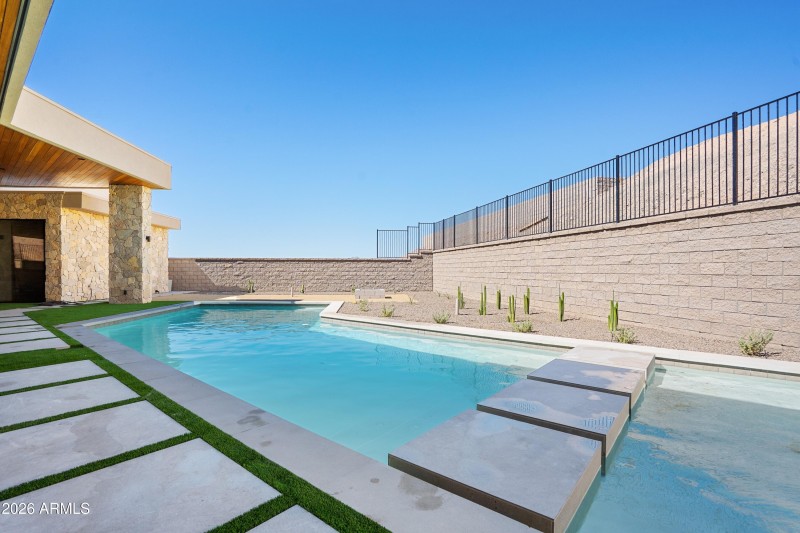 042_Pool