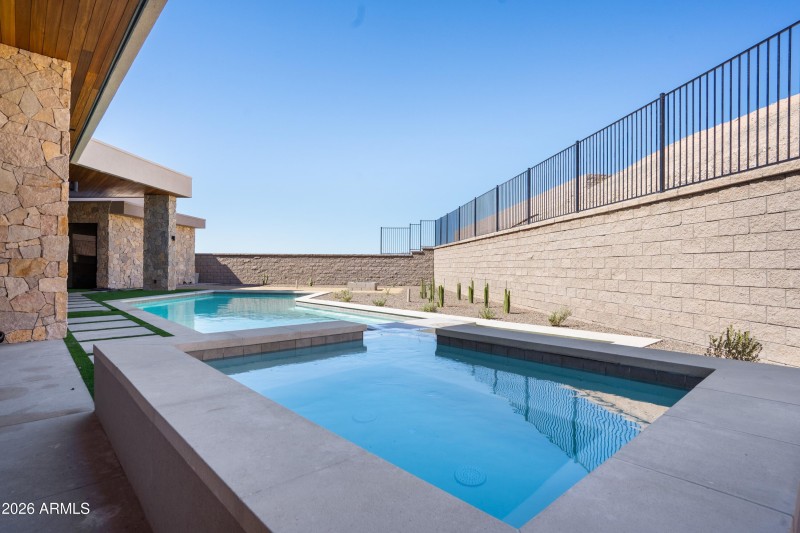 043_Spa Pool