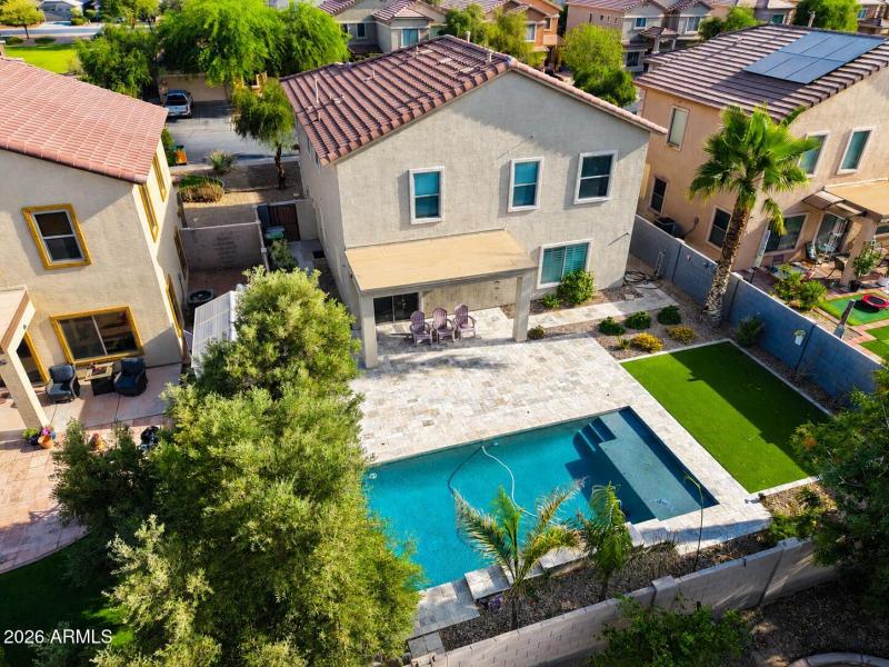 16_backyard_pool_angle_2
