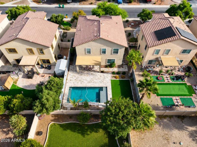 17_backyard_pool_angle_3