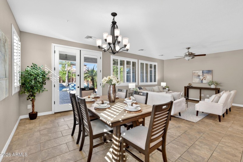 20-web-or-mls-044E Bellerive Pl