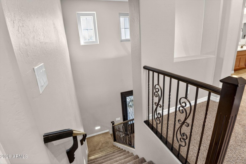 23-web-or-mls-059E Bellerive Pl