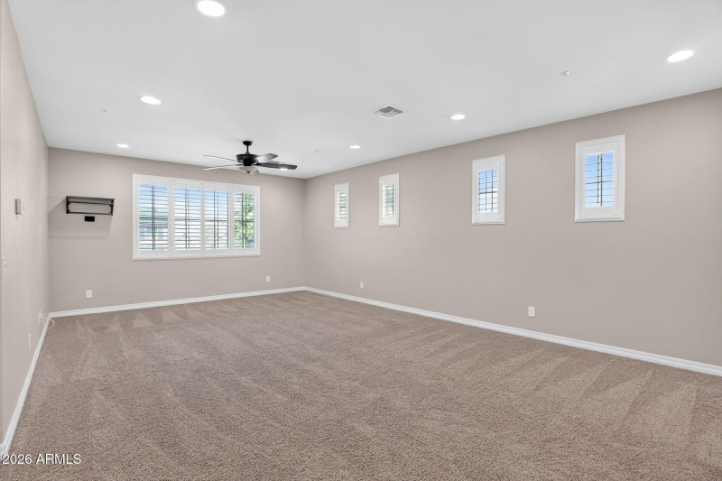 26-web-or-mls-064E Bellerive Pl
