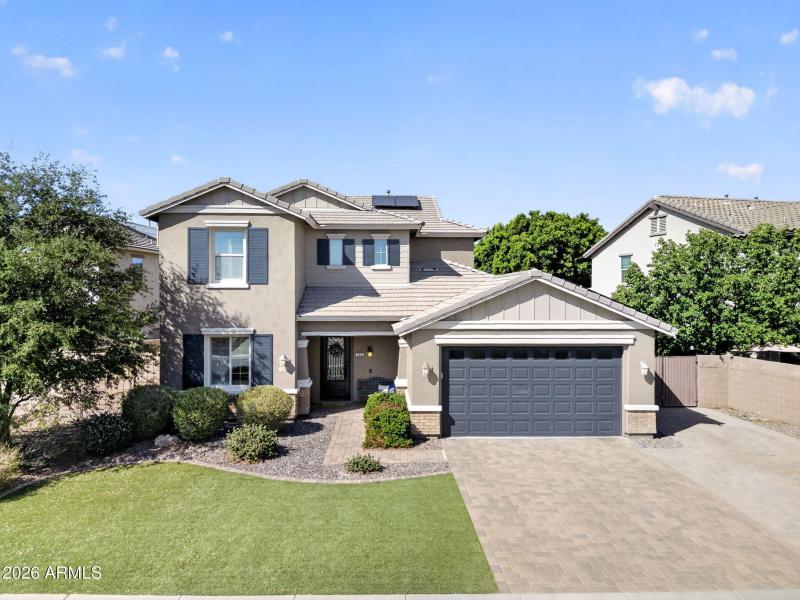 67-web-or-mls-010E Bellerive Pl