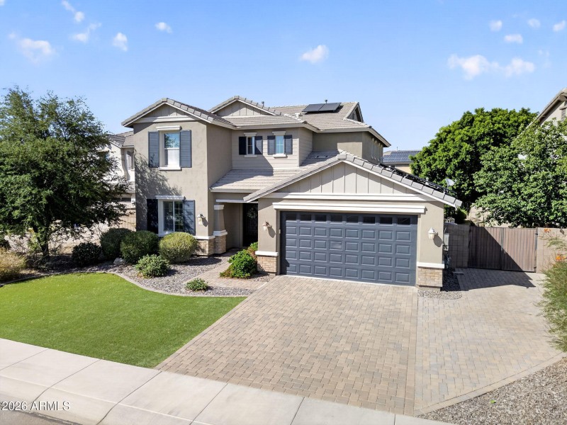 68-web-or-mls-011E Bellerive Pl