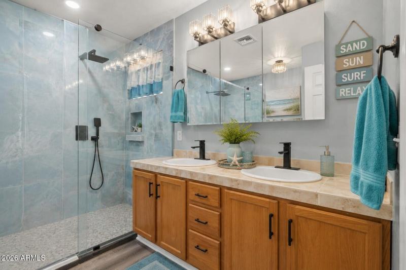 Virtual Master Bathroom- Final