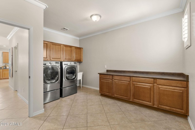 66-web-or-mls-4138-e-lafayette-ave
