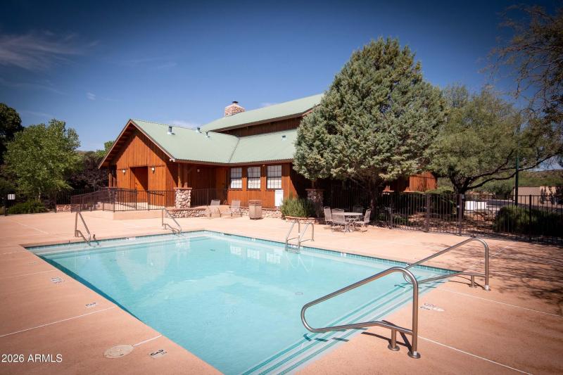 Pool2