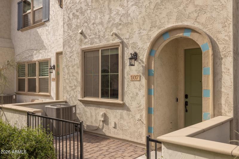 3)FRONT OF HOME