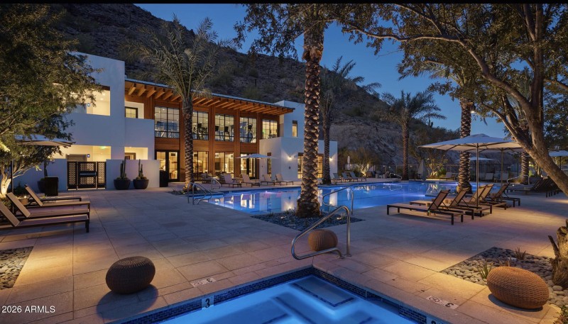 Mountain Club 1