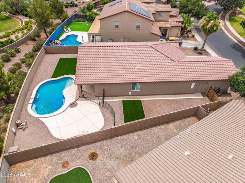 11-web-or-mls-42366 W Chimayo Dr-110