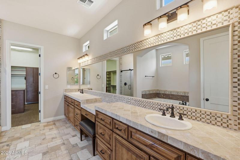 Primary bath