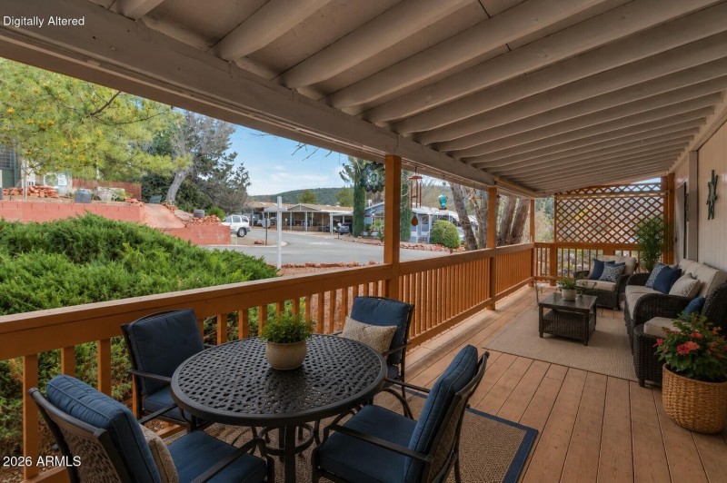 AI front patio