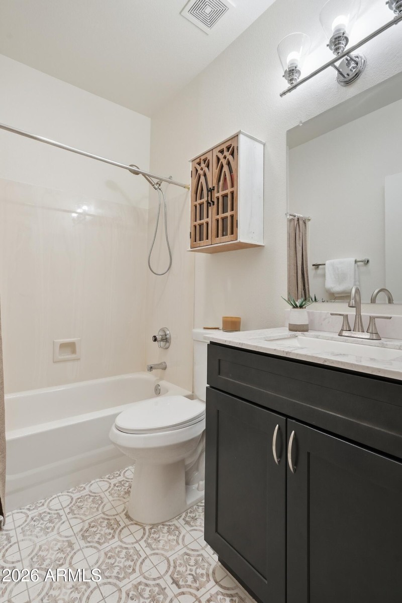 Hall Bath 2