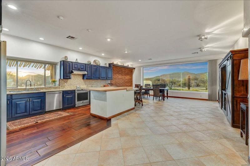 14-Kitchen-Dining