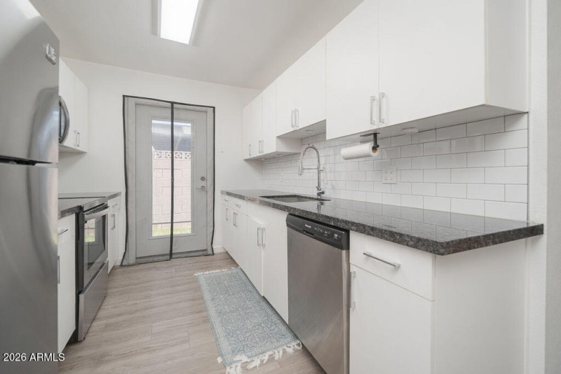 04_Interior_02